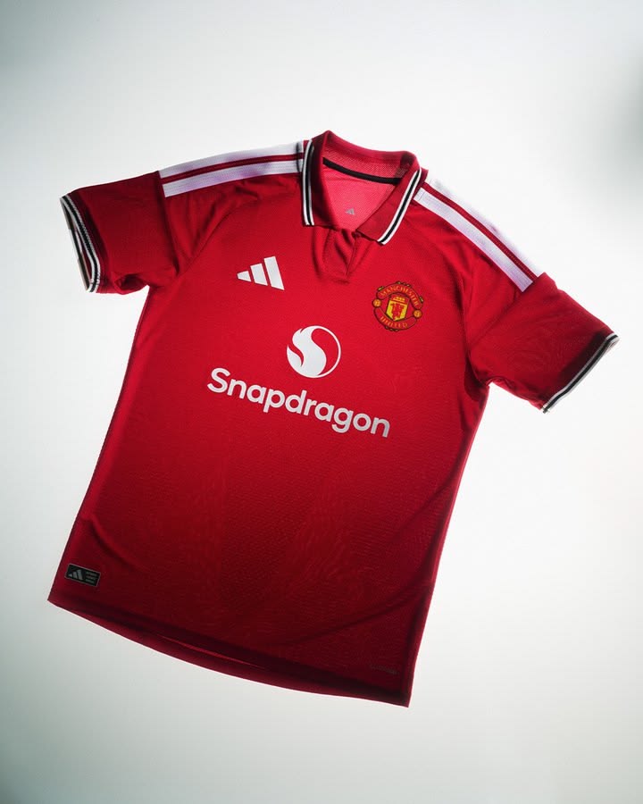 Manchester United Home kit Player Version